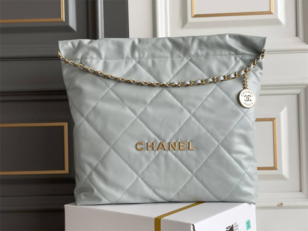 Chanel 22 bag 39cm medium 2025 new 